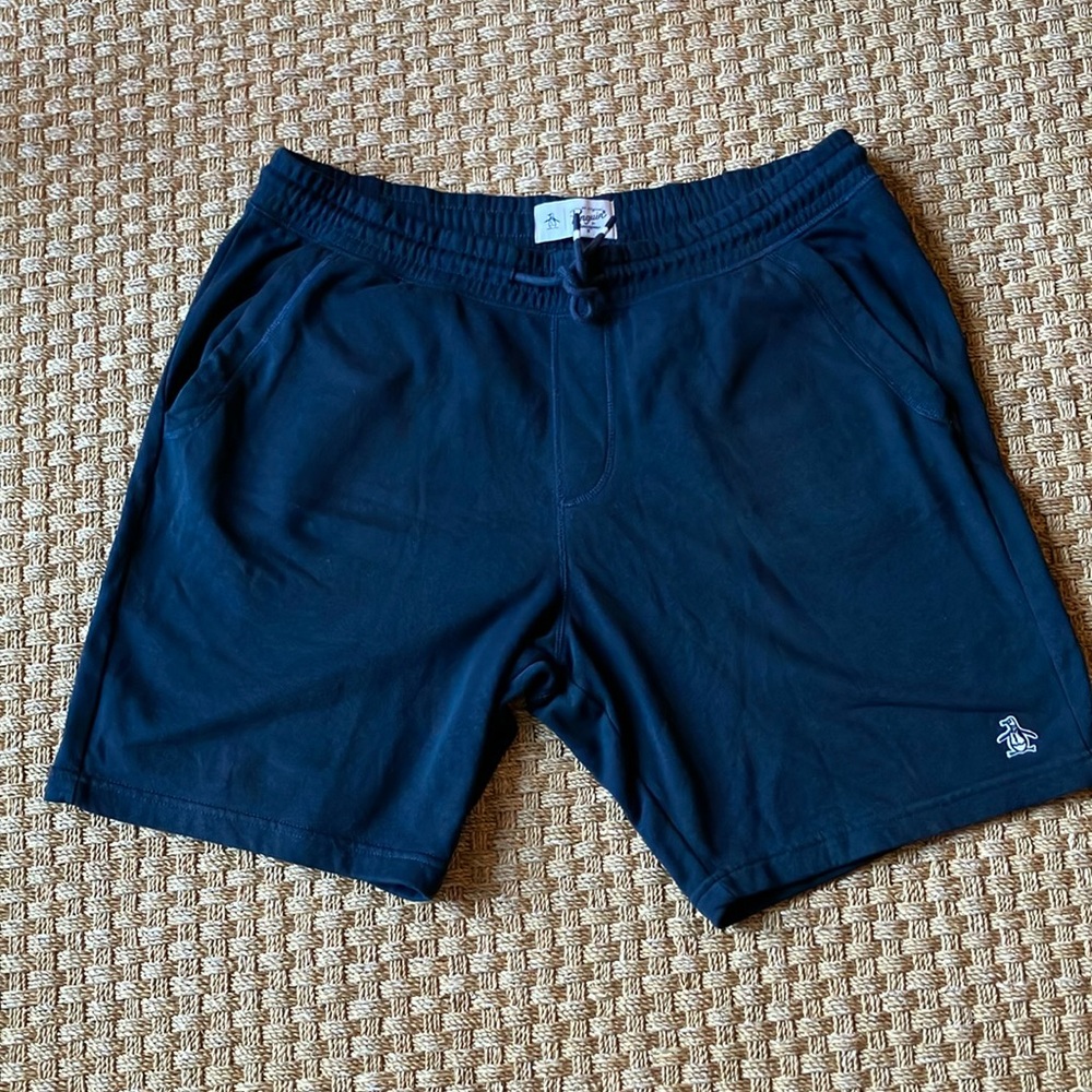 An Original Penguin men’s blue shorts size XL
